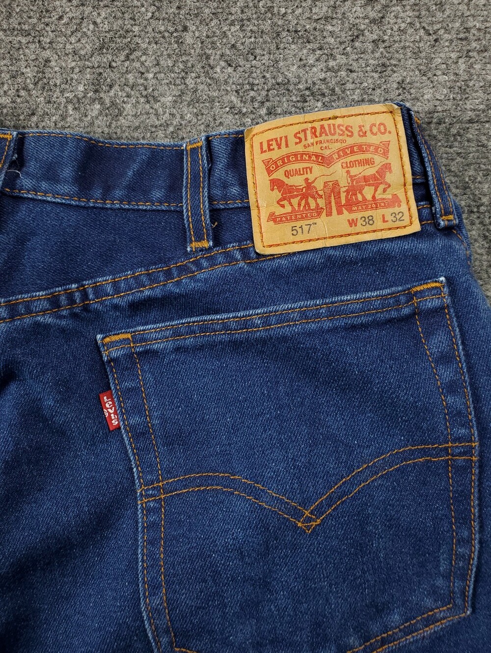 Levis 517 Jeans Mens 38x32 Bootcut Western Fit Cowboy Dark Wash Blue Denim - Picture 3 of 7